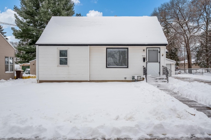 1003 Hosmer, LOVES PARK, Illinois 61111, 2 Bedrooms Bedrooms, ,1 BathroomBathrooms,House,For Sale,Hosmer,202507430