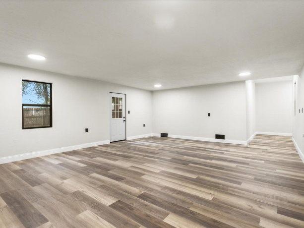 7604 2nd, MACHESNEY PARK, Illinois 61115, 4 Bedrooms Bedrooms, ,3 BathroomsBathrooms,House,For Sale,2nd,202507431