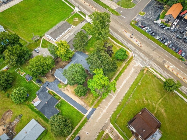 7604 2nd, MACHESNEY PARK, Illinois 61115, 4 Bedrooms Bedrooms, ,3 BathroomsBathrooms,House,For Sale,2nd,202507431