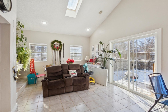 418 Adams, ROCKFORD, Illinois 61107, 3 Bedrooms Bedrooms, ,1 BathroomBathrooms,House,For Sale,Adams,202507432