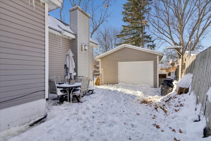 418 Adams, ROCKFORD, Illinois 61107, 3 Bedrooms Bedrooms, ,1 BathroomBathrooms,House,For Sale,Adams,202507432