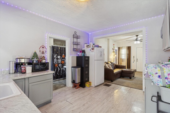 418 Adams, ROCKFORD, Illinois 61107, 3 Bedrooms Bedrooms, ,1 BathroomBathrooms,House,For Sale,Adams,202507432