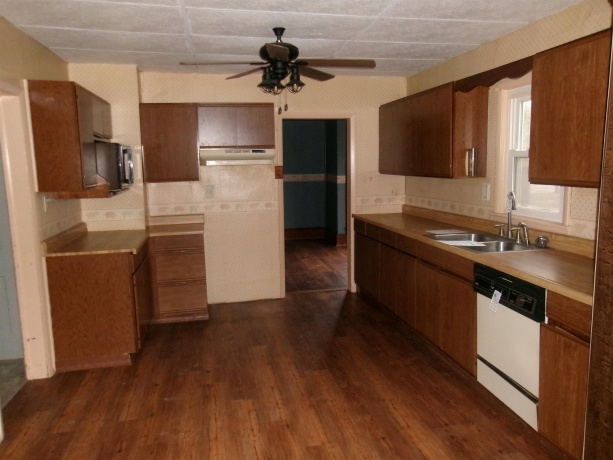 608 Wasson, Streator, Illinois 61364, 3 Bedrooms Bedrooms, ,1 BathroomBathrooms,House,For Sale,Wasson,202507434