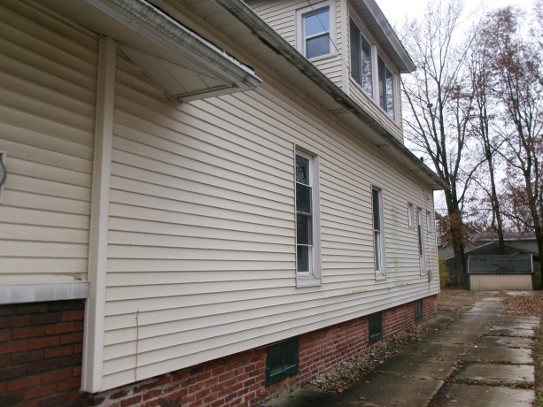 608 Wasson, Streator, Illinois 61364, 3 Bedrooms Bedrooms, ,1 BathroomBathrooms,House,For Sale,Wasson,202507434