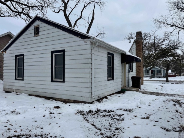 354 Fair Oaks, SOUTH BELOIT, Illinois 61080, 2 Bedrooms Bedrooms, ,1 BathroomBathrooms,House,For Sale,Fair Oaks,202507437