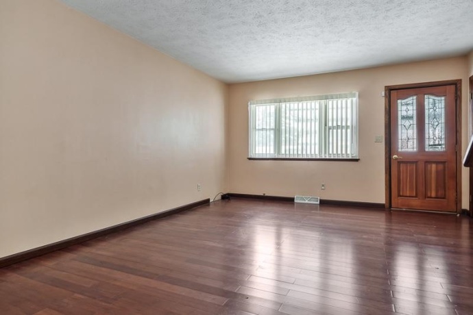 1721 Nixon, ROCKFORD, Illinois 61108, 4 Bedrooms Bedrooms, ,1 BathroomBathrooms,House,For Sale,Nixon,202507440