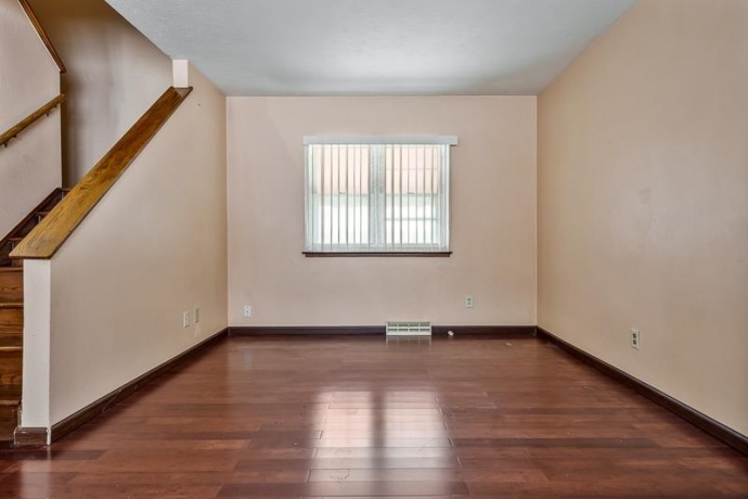 1721 Nixon, ROCKFORD, Illinois 61108, 4 Bedrooms Bedrooms, ,1 BathroomBathrooms,House,For Sale,Nixon,202507440