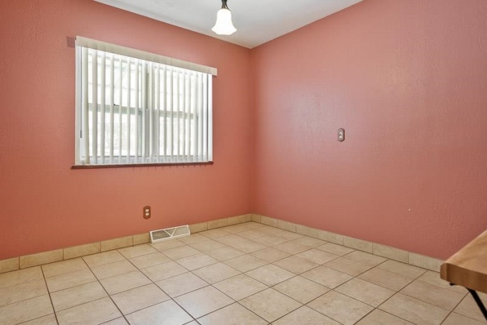 1721 Nixon, ROCKFORD, Illinois 61108, 4 Bedrooms Bedrooms, ,1 BathroomBathrooms,House,For Sale,Nixon,202507440