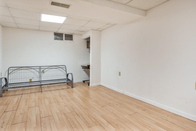 1721 Nixon, ROCKFORD, Illinois 61108, 4 Bedrooms Bedrooms, ,1 BathroomBathrooms,House,For Sale,Nixon,202507440