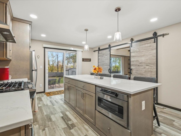 7604 Larwinn, ROCKFORD, Illinois 61107, 3 Bedrooms Bedrooms, ,2 BathroomsBathrooms,House,For Sale,Larwinn,202507443