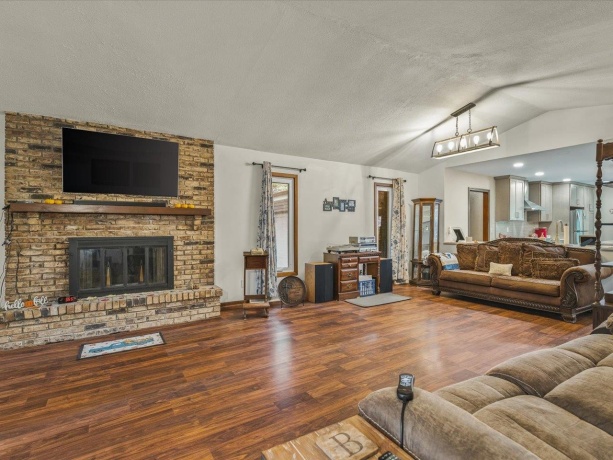 7604 Larwinn, ROCKFORD, Illinois 61107, 3 Bedrooms Bedrooms, ,2 BathroomsBathrooms,House,For Sale,Larwinn,202507443