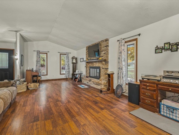 7604 Larwinn, ROCKFORD, Illinois 61107, 3 Bedrooms Bedrooms, ,2 BathroomsBathrooms,House,For Sale,Larwinn,202507443