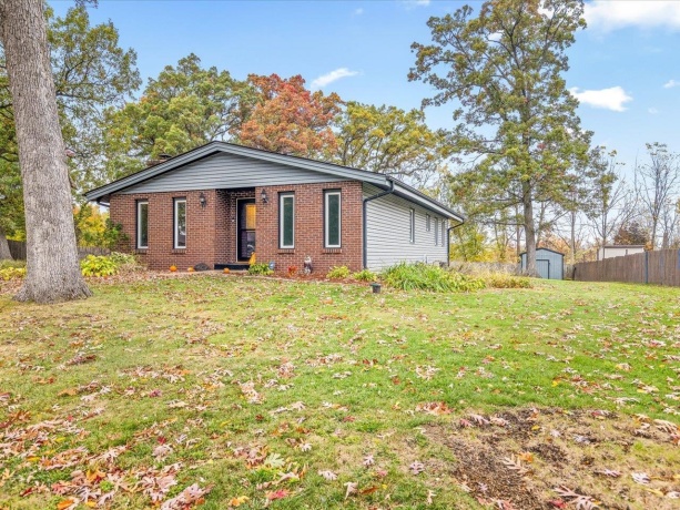 7604 Larwinn, ROCKFORD, Illinois 61107, 3 Bedrooms Bedrooms, ,2 BathroomsBathrooms,House,For Sale,Larwinn,202507443