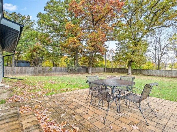 7604 Larwinn, ROCKFORD, Illinois 61107, 3 Bedrooms Bedrooms, ,2 BathroomsBathrooms,House,For Sale,Larwinn,202507443