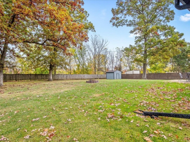 7604 Larwinn, ROCKFORD, Illinois 61107, 3 Bedrooms Bedrooms, ,2 BathroomsBathrooms,House,For Sale,Larwinn,202507443