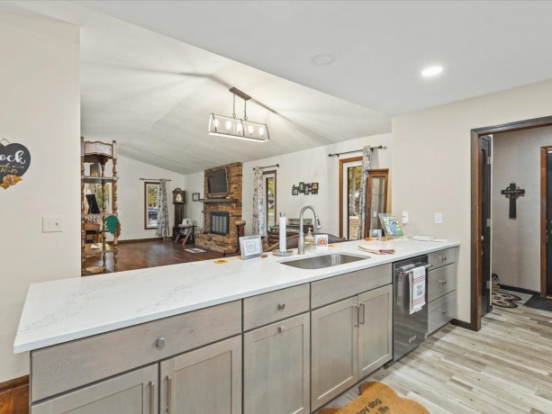 7604 Larwinn, ROCKFORD, Illinois 61107, 3 Bedrooms Bedrooms, ,2 BathroomsBathrooms,House,For Sale,Larwinn,202507443