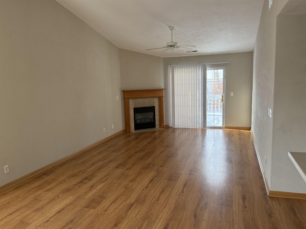 8644 Victory, MACHESNEY PARK, Illinois 61115, 2 Bedrooms Bedrooms, ,2 BathroomsBathrooms,Condominium,For Sale,Victory,202507447