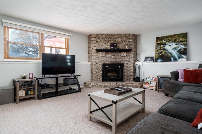 5784 Longest, SOUTH BELOIT, Illinois 61080, 4 Bedrooms Bedrooms, ,2 BathroomsBathrooms,House,For Sale,Longest,202507448