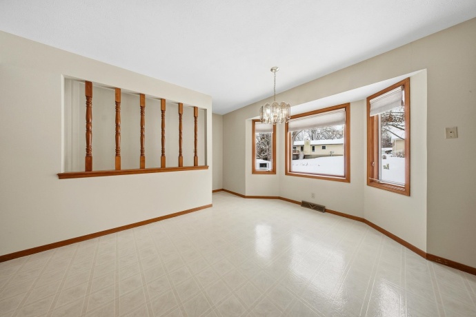 2010 Cimarron, FREEPORT, Illinois 61032, 4 Bedrooms Bedrooms, ,2 BathroomsBathrooms,House,For Sale,Cimarron,202507407