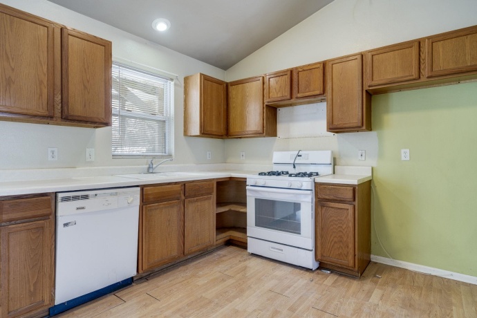 9235 Segunda, MACHESNEY PARK, Illinois 61115, 4 Bedrooms Bedrooms, ,2 BathroomsBathrooms,House,For Sale,Segunda,202507449