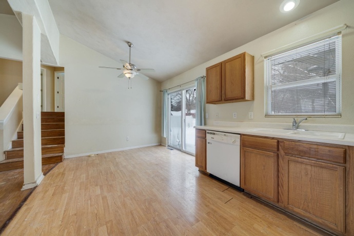 9235 Segunda, MACHESNEY PARK, Illinois 61115, 4 Bedrooms Bedrooms, ,2 BathroomsBathrooms,House,For Sale,Segunda,202507449