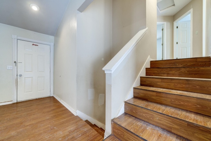 9235 Segunda, MACHESNEY PARK, Illinois 61115, 4 Bedrooms Bedrooms, ,2 BathroomsBathrooms,House,For Sale,Segunda,202507449