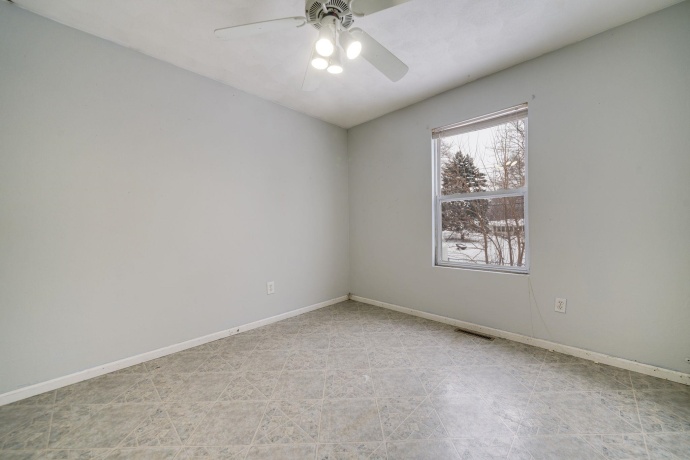 9235 Segunda, MACHESNEY PARK, Illinois 61115, 4 Bedrooms Bedrooms, ,2 BathroomsBathrooms,House,For Sale,Segunda,202507449