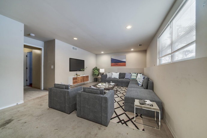 9235 Segunda, MACHESNEY PARK, Illinois 61115, 4 Bedrooms Bedrooms, ,2 BathroomsBathrooms,House,For Sale,Segunda,202507449