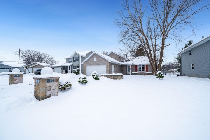 9235 Segunda, MACHESNEY PARK, Illinois 61115, 4 Bedrooms Bedrooms, ,2 BathroomsBathrooms,House,For Sale,Segunda,202507449