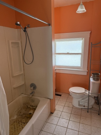 816 Pleasant, FREEPORT, Illinois 61032, 3 Bedrooms Bedrooms, ,1 BathroomBathrooms,House,For Sale,Pleasant,202507453