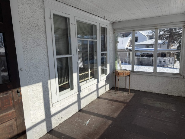 816 Pleasant, FREEPORT, Illinois 61032, 3 Bedrooms Bedrooms, ,1 BathroomBathrooms,House,For Sale,Pleasant,202507453