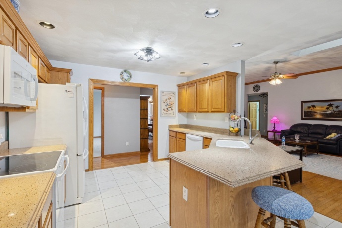 638 Merrion, ROSCOE, Illinois 61073, 4 Bedrooms Bedrooms, ,3 BathroomsBathrooms,House,For Sale,Merrion,202507419