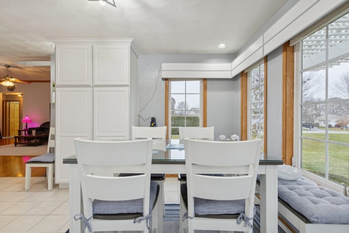 638 Merrion, ROSCOE, Illinois 61073, 4 Bedrooms Bedrooms, ,3 BathroomsBathrooms,House,For Sale,Merrion,202507419