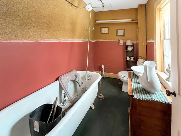 507&503 Pleasant, FREEPORT, Illinois 61032, 2 Bedrooms Bedrooms, ,1 BathroomBathrooms,House,For Sale,Pleasant,202507456