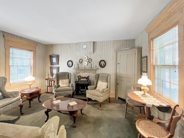 507&503 Pleasant, FREEPORT, Illinois 61032, 2 Bedrooms Bedrooms, ,1 BathroomBathrooms,House,For Sale,Pleasant,202507456