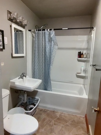 2615 Brendenwood, ROCKFORD, Illinois 61107, 3 Bedrooms Bedrooms, ,1 BathroomBathrooms,House,For Sale,Brendenwood,202507457