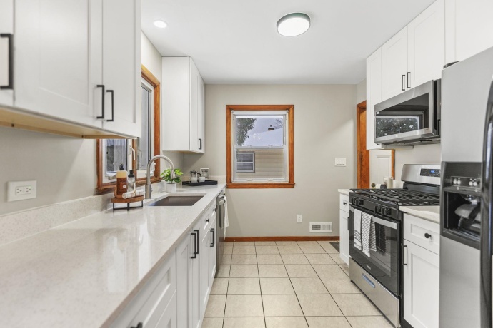 4107 Dakota, ROCKFORD, Illinois 61108, 3 Bedrooms Bedrooms, ,1 BathroomBathrooms,House,For Sale,Dakota,202507464