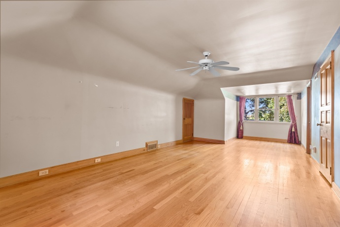 2020 GLENVIEW, ROCKFORD, Illinois 61107, 3 Bedrooms Bedrooms, ,2 BathroomsBathrooms,House,For Sale,GLENVIEW,202506070