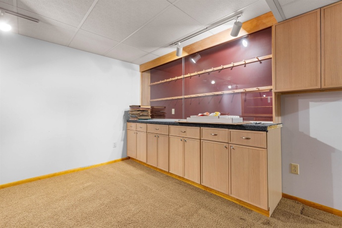 2020 GLENVIEW, ROCKFORD, Illinois 61107, 3 Bedrooms Bedrooms, ,2 BathroomsBathrooms,House,For Sale,GLENVIEW,202506070