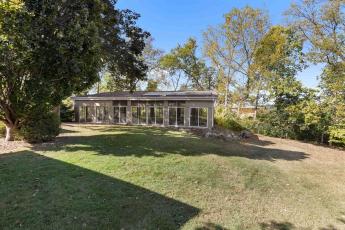 2020 GLENVIEW, ROCKFORD, Illinois 61107, 3 Bedrooms Bedrooms, ,2 BathroomsBathrooms,House,For Sale,GLENVIEW,202506070