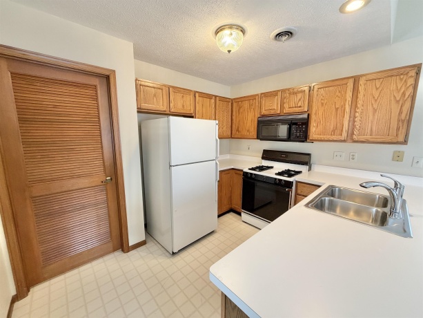 5205 Preservation Pointe, LOVES PARK, Illinois 61111, 2 Bedrooms Bedrooms, ,1 BathroomBathrooms,Condominium,For Sale,Preservation Pointe,202507467