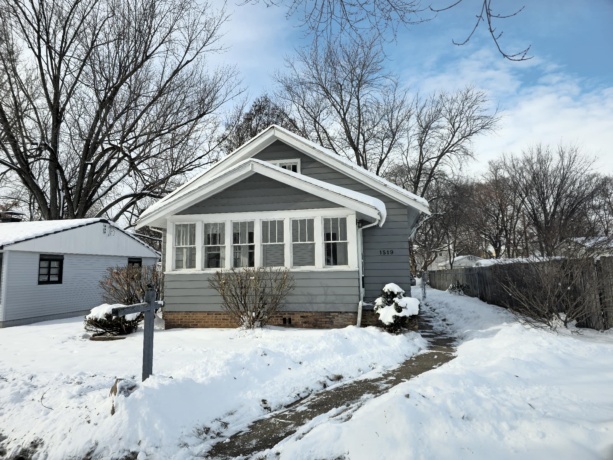 1519 15th, ROCKFORD, Illinois 61104, 2 Bedrooms Bedrooms, ,2 BathroomsBathrooms,House,For Sale,15th,202507471