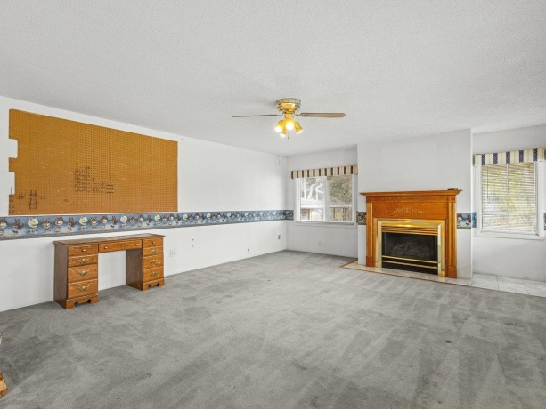 3619 Chippewa, ROCKFORD, Illinois 61102, 3 Bedrooms Bedrooms, ,3 BathroomsBathrooms,House,For Sale,Chippewa,202507300