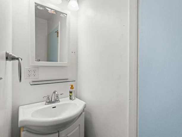 3619 Chippewa, ROCKFORD, Illinois 61102, 3 Bedrooms Bedrooms, ,3 BathroomsBathrooms,House,For Sale,Chippewa,202507300