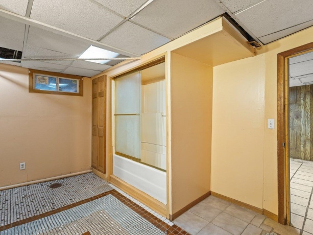 3619 Chippewa, ROCKFORD, Illinois 61102, 3 Bedrooms Bedrooms, ,3 BathroomsBathrooms,House,For Sale,Chippewa,202507300