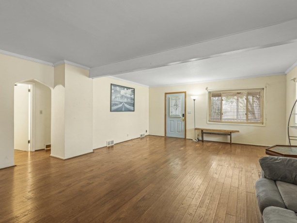 3619 Chippewa, ROCKFORD, Illinois 61102, 3 Bedrooms Bedrooms, ,3 BathroomsBathrooms,House,For Sale,Chippewa,202507300