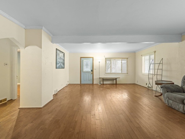 3619 Chippewa, ROCKFORD, Illinois 61102, 3 Bedrooms Bedrooms, ,3 BathroomsBathrooms,House,For Sale,Chippewa,202507300