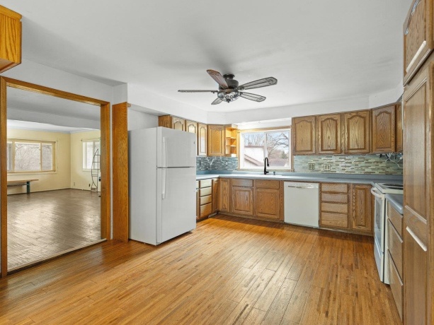 3619 Chippewa, ROCKFORD, Illinois 61102, 3 Bedrooms Bedrooms, ,3 BathroomsBathrooms,House,For Sale,Chippewa,202507300