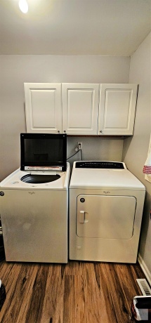 1 Wherry, Putnam, Illinois 61560, 3 Bedrooms Bedrooms, ,2 BathroomsBathrooms,House,For Sale,Wherry,202507477