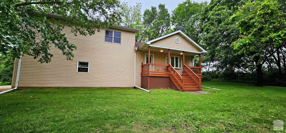 1 Wherry, Putnam, Illinois 61560, 3 Bedrooms Bedrooms, ,2 BathroomsBathrooms,House,For Sale,Wherry,202507477